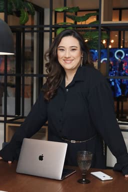 Regiane Moura Mendonça