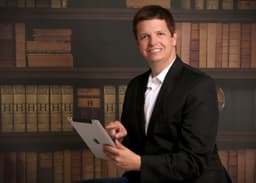 Dr. Gilmarcio Z. Martins
